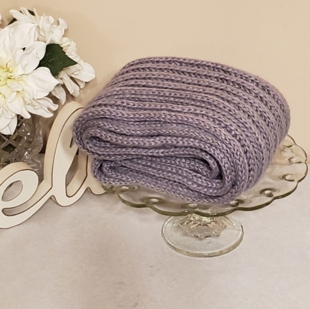 🆕️ Gray ~ Cable Knit Infinity Scarf - Picture 2 of 7